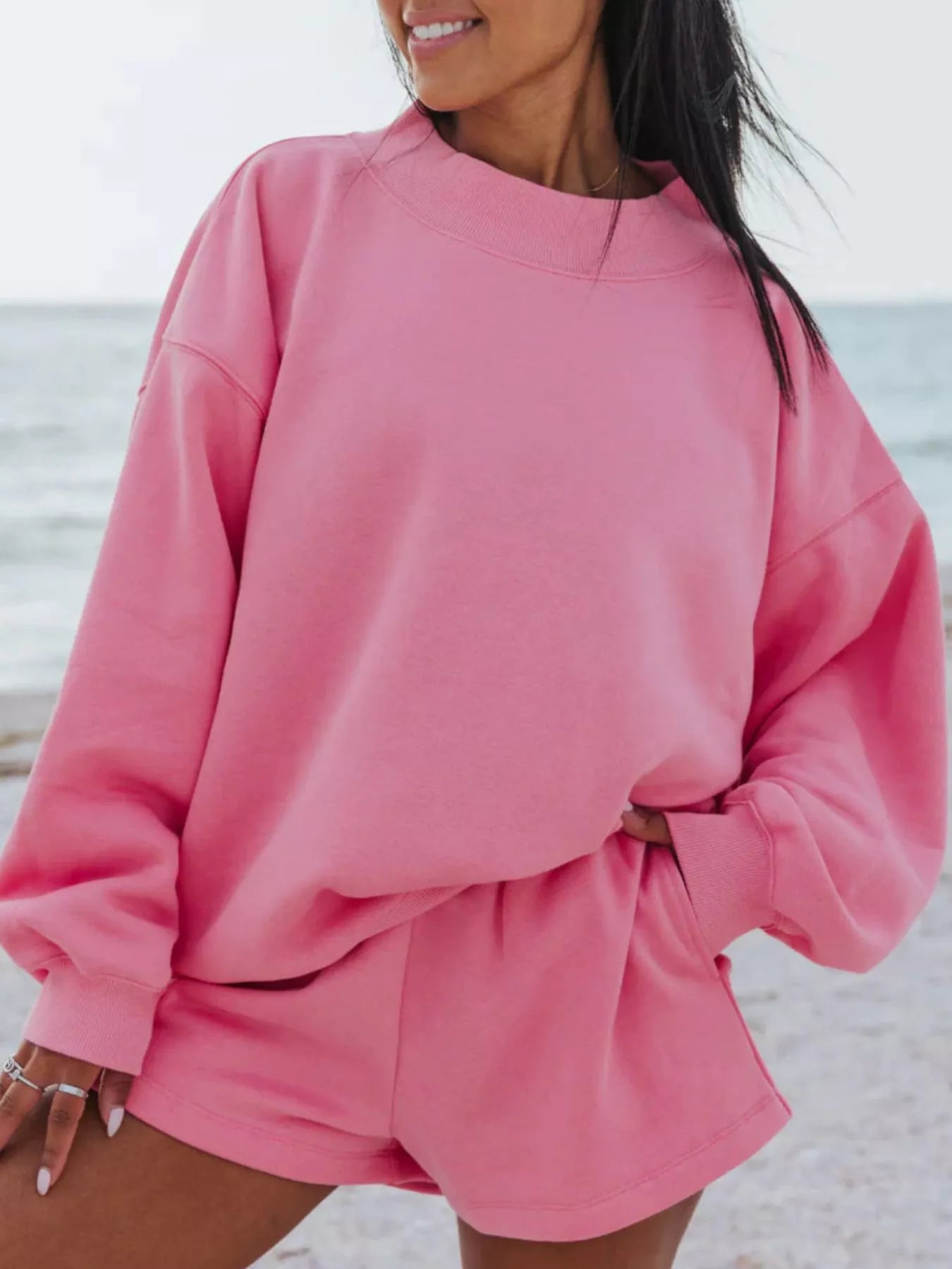 Relaxed fit sweatshirt and shorts set round neck sweatshirt