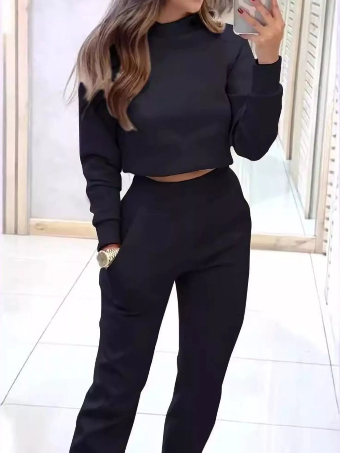 Casual Chic Cropped Sweatshirt and Jogger Set - ELC Fashion