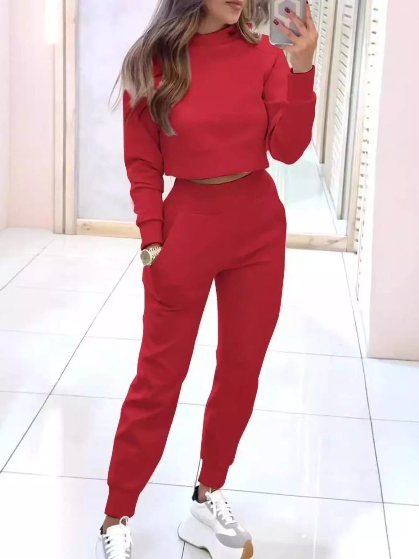 Casual Chic Cropped Sweatshirt and Jogger Set - ELC Fashion