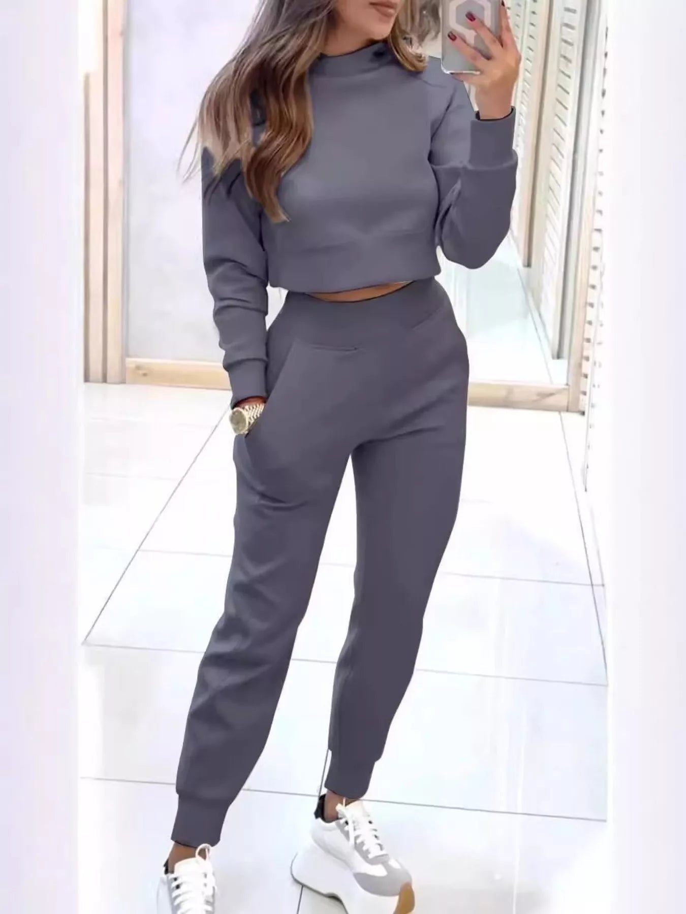 Casual Chic Cropped Sweatshirt and Jogger Set - ELC Fashion