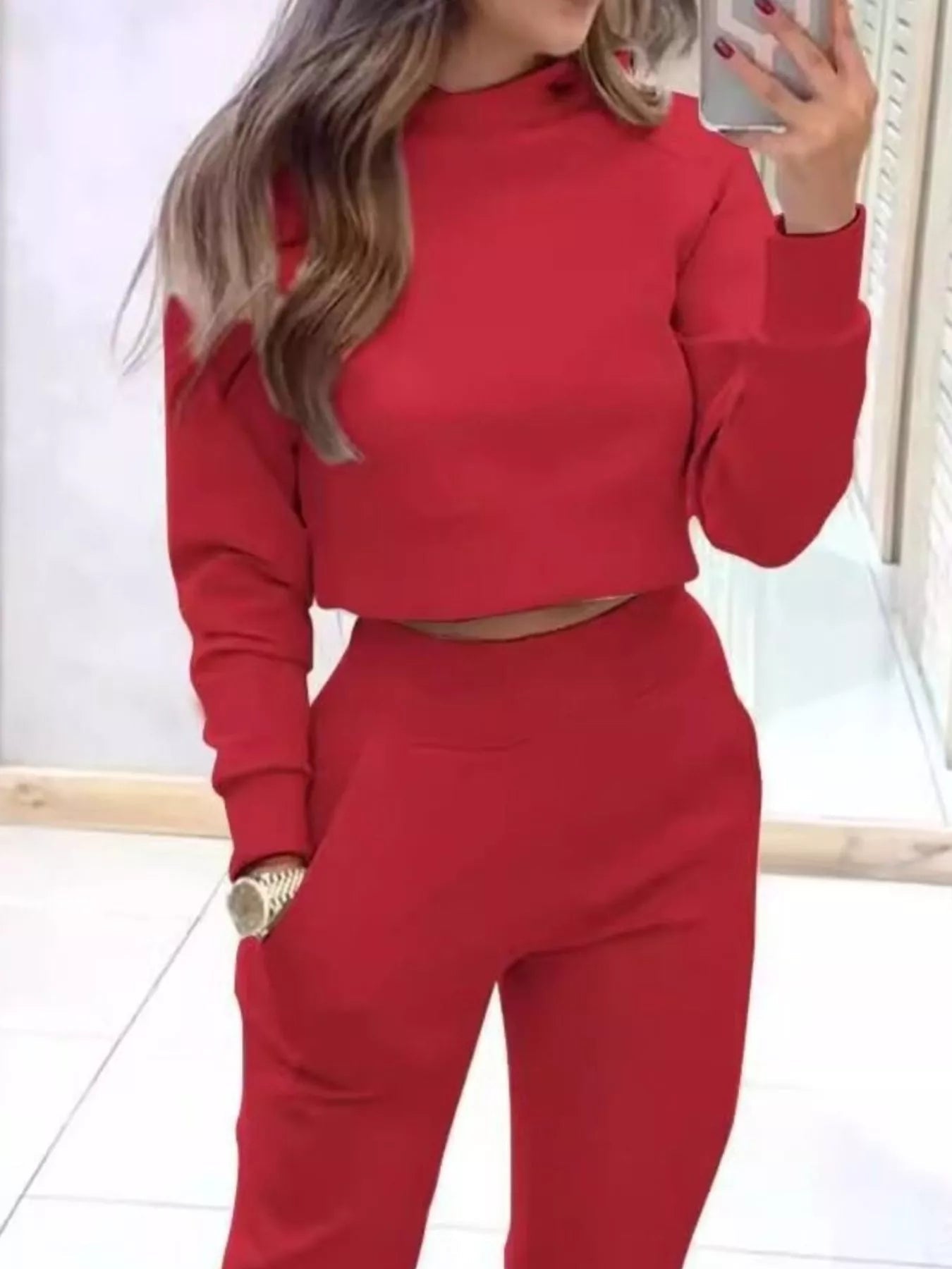 Casual Chic Cropped Sweatshirt and Jogger Set - ELC Fashion
